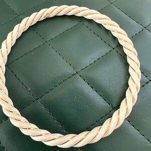 Twisted 585 gold and Beige bangle